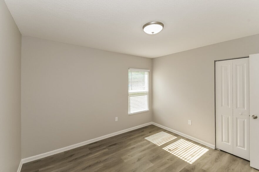Building Photo - 3059 Firethorn Ave