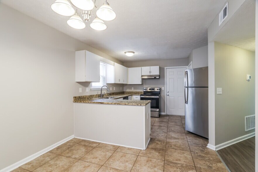 Building Photo - 4321 Willowview Blvd