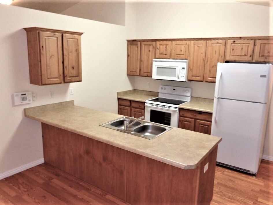 Building Photo - 196 Sam Gates Rd