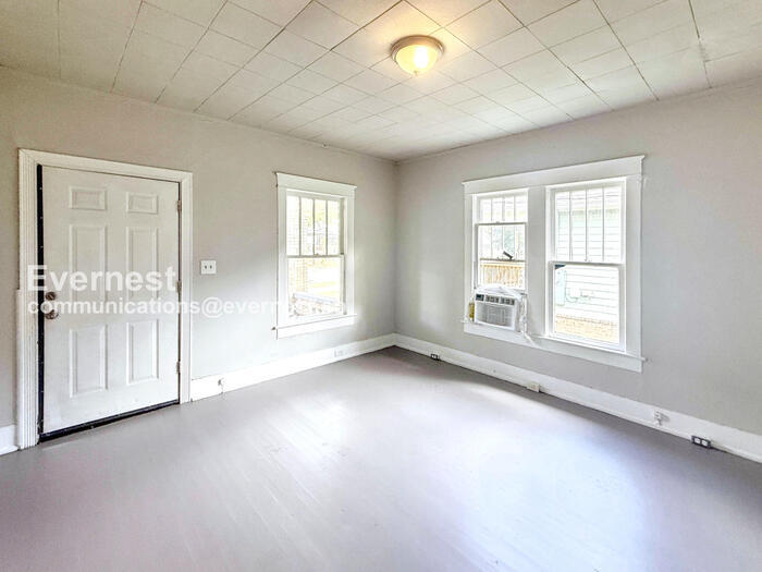 Building Photo - 224 72nd St N