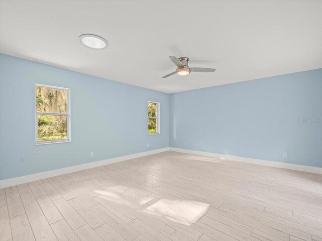 Building Photo - 11815 W Waterway Dr