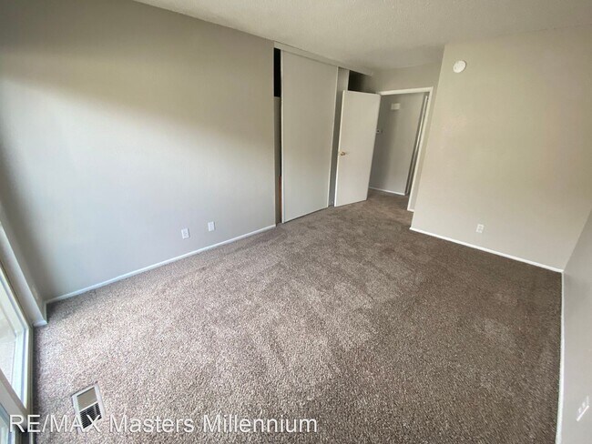 Building Photo - 3 br, 2 bath House - 3562 S Kittredge St #A