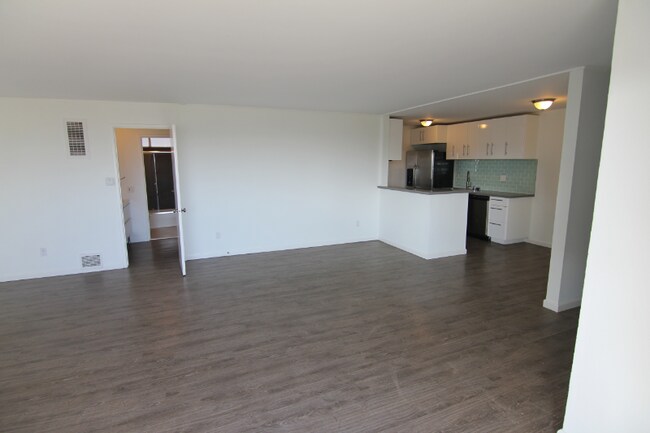 Primary Photo - 3111 4th St