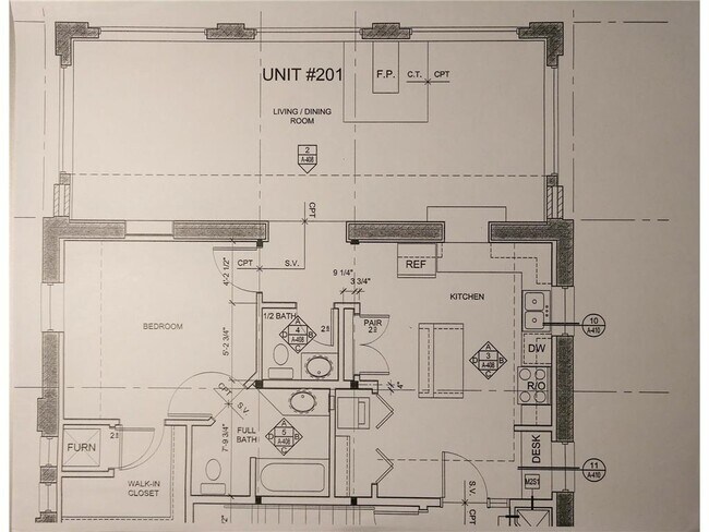 Building Photo - 2040 Como Ave