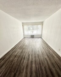 Building Photo - 428 Hayworth Ave