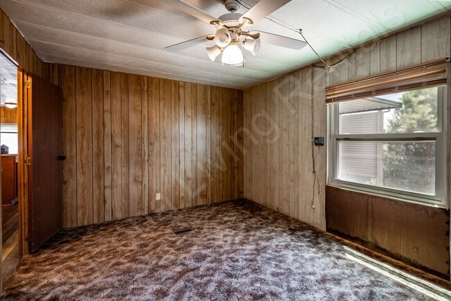 Building Photo - MOVE IN SPECIAL, $475 OFF FIRST MONTH