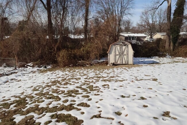 Building Photo - 835 Cole Blvd