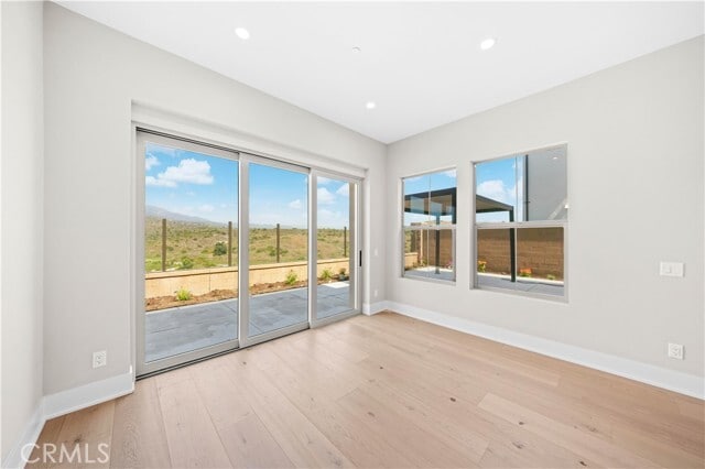 Building Photo - 130 Mossvine