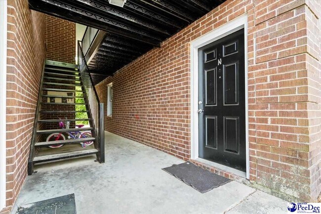 Building Photo - 319 Revell Dr