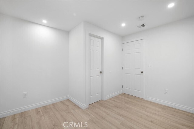 Building Photo - 10607 Whitegate Ave