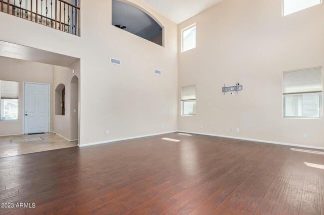 Building Photo - 104 W Red Mesa Trail