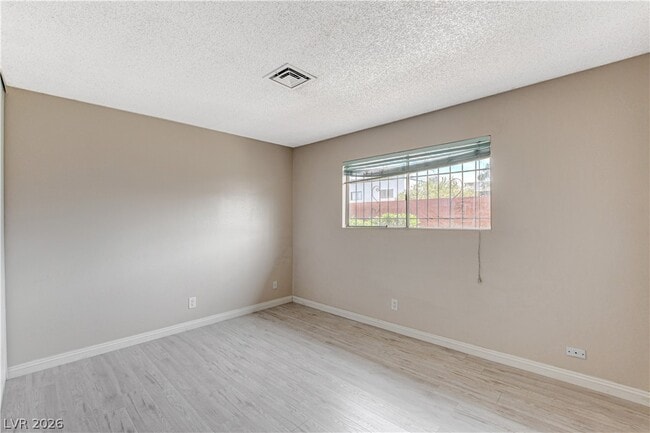 Building Photo - 3928 Torsby Pl