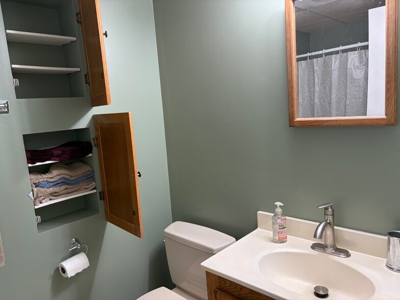 Building Photo - 10523 Rolling Green Ct