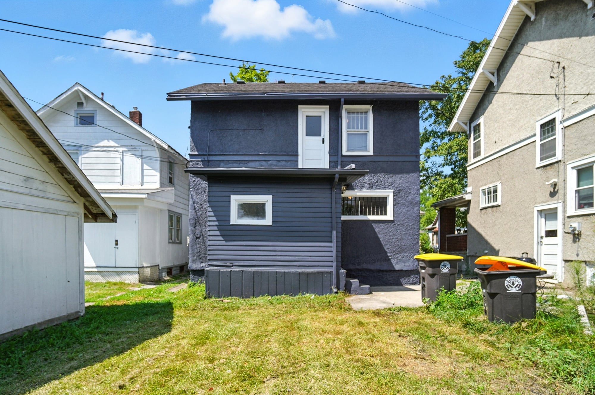 Building Photo - 2911 Broadway