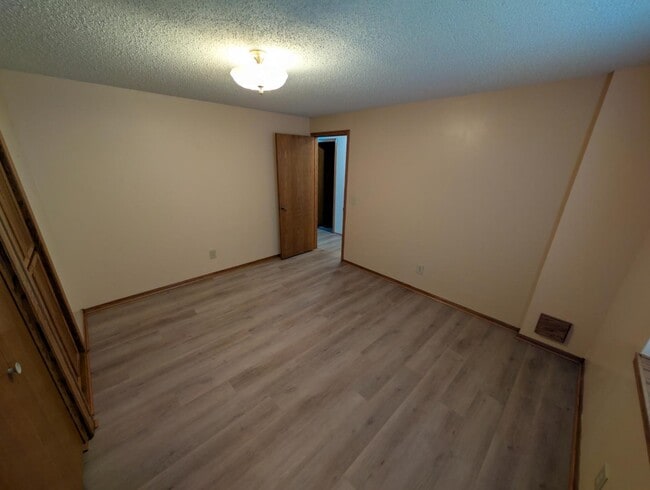 Building Photo - 1106 S Longford St