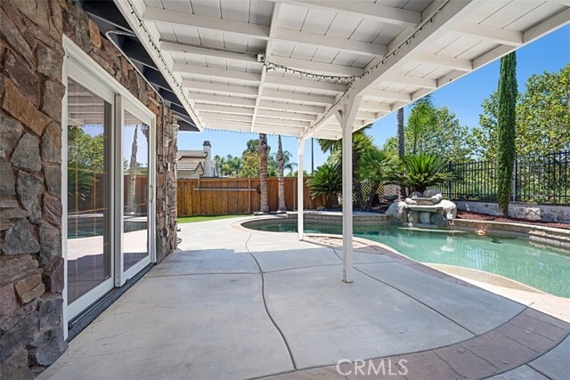 Building Photo - 41495 Avenida De La Reina