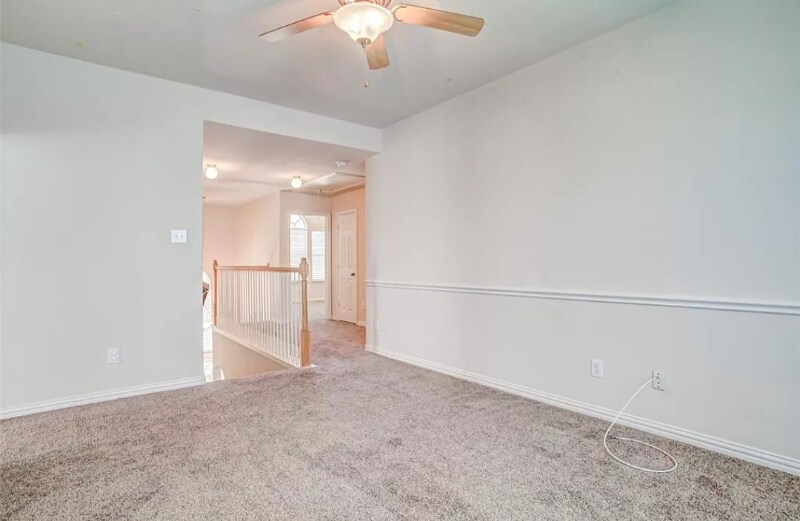 Building Photo - 1208 Shamrock Dr