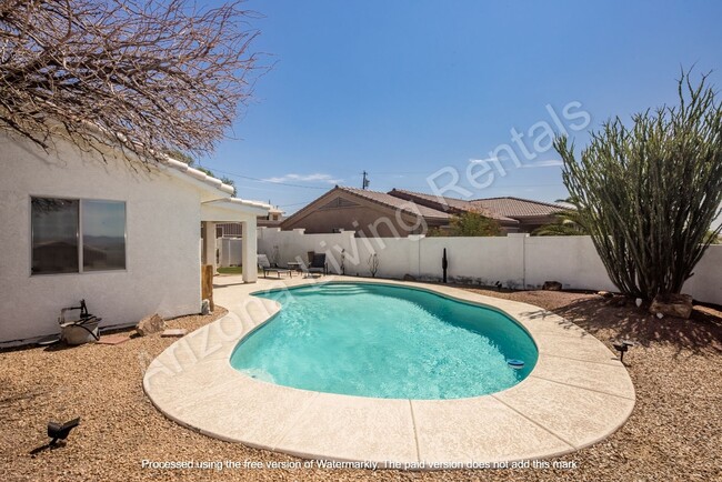 Building Photo - FURNISHED POOL HOME WITH VIEW