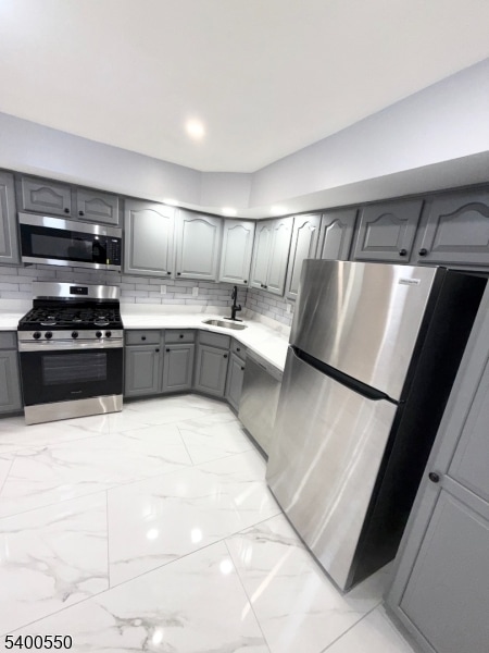 Building Photo - 68 Marrow St