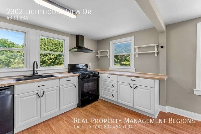 Building Photo - 2302 Lighthouse View Dr