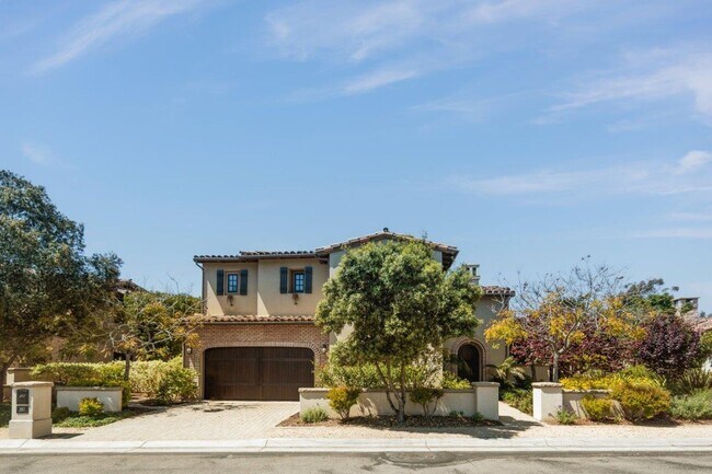 Building Photo - The Bluff's Coastal Living 3 bdrm Luxury Home