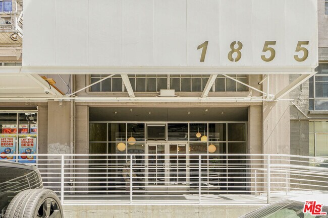 Building Photo - 1855 Industrial St