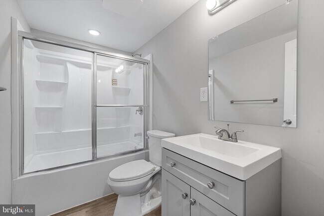 Building Photo - 7795 Penn Manor Ct