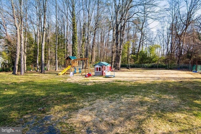 Building Photo - 5250 Medwick Ct