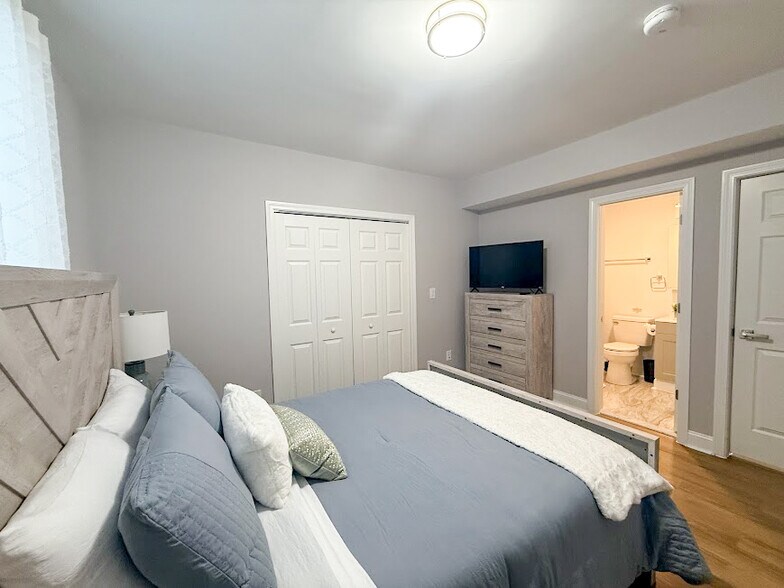 Master bedroom - 12 Nashua St