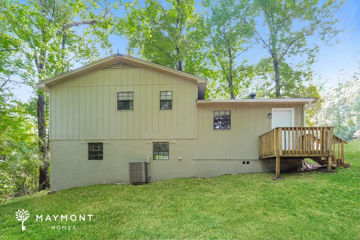 Building Photo - 6860 Markham Dr