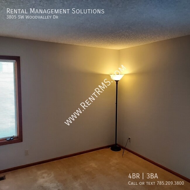 Building Photo - 3805 SW Wood Valley Dr