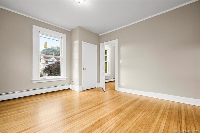 Building Photo - 49 Atwater Ave