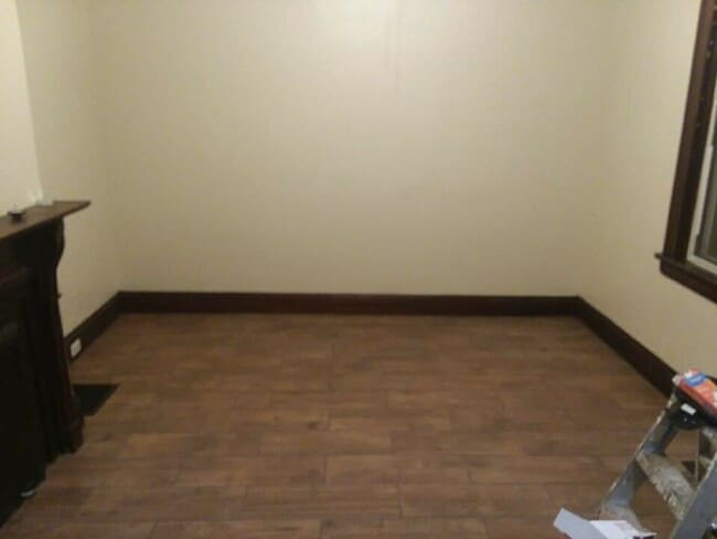 Building Photo - 3 Bedroom, 2 Story House