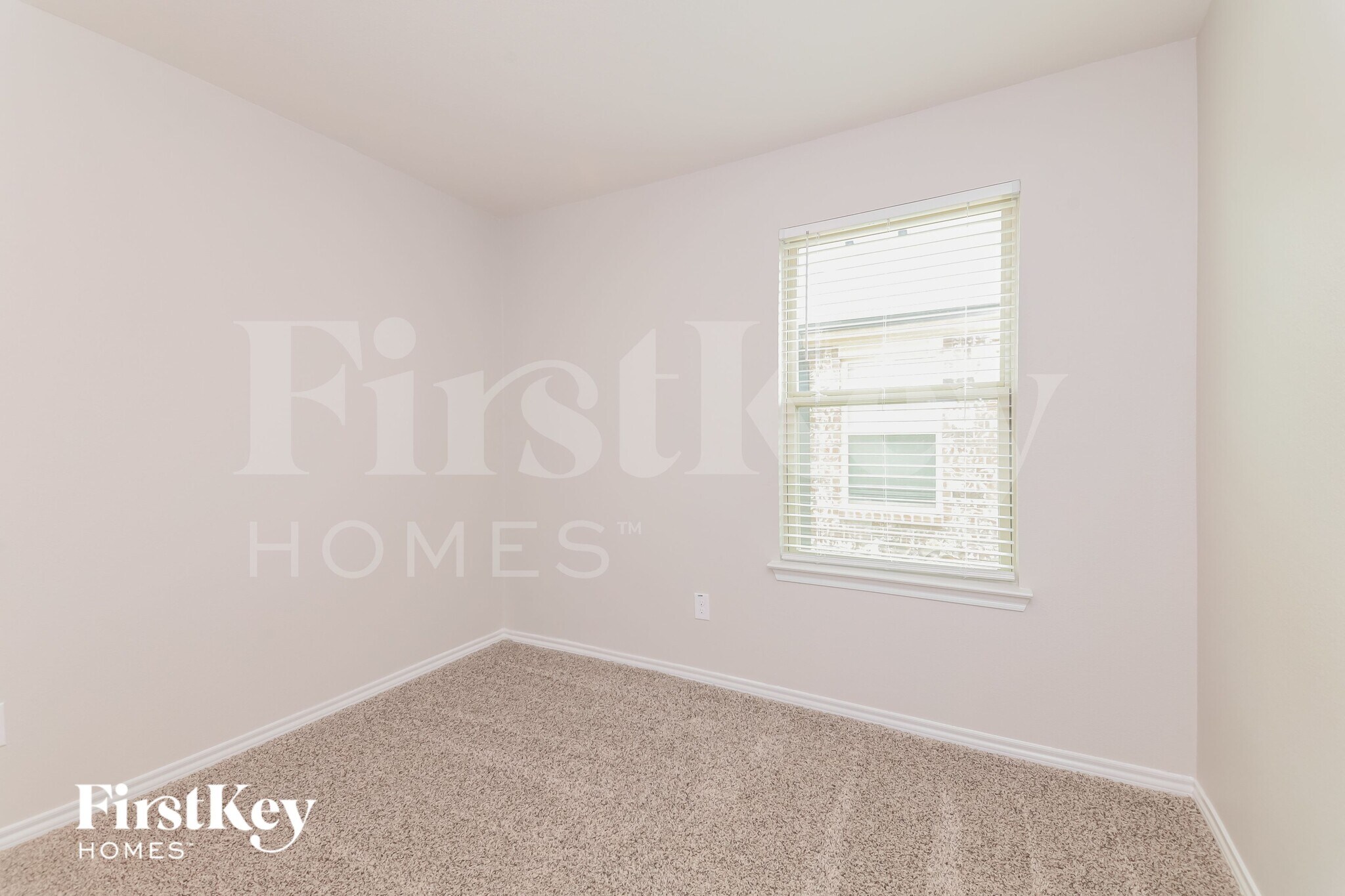 Building Photo - 1608 River Oak Ln
