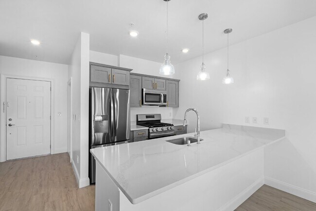 Building Photo - Brand New Barbara Anne Lofts. 1 MONTH FREE...