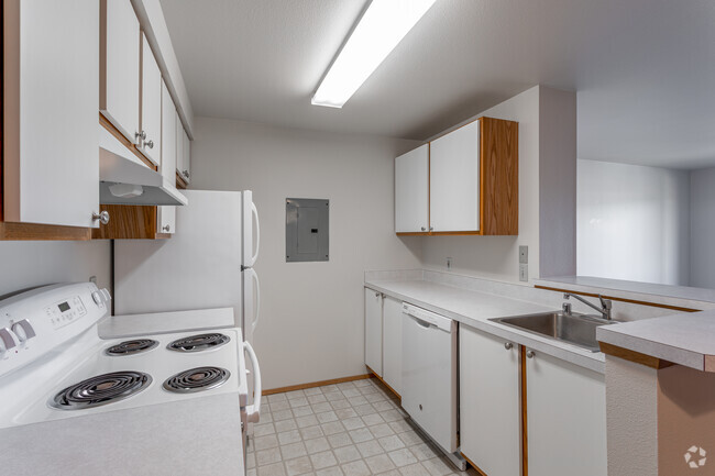 1BR, 1BA - 552 SF - Providence Court