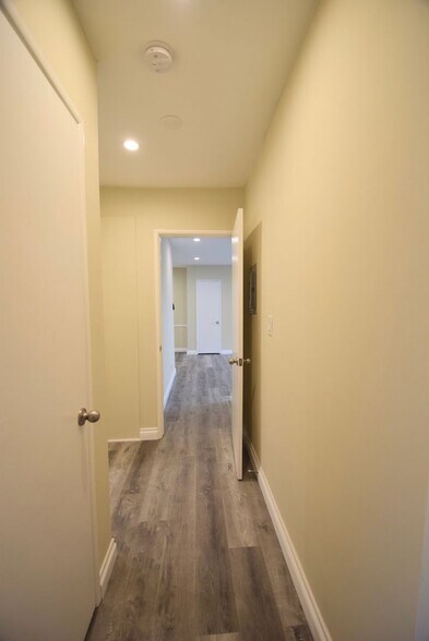 Building Photo - 4334 Mammoth Ave