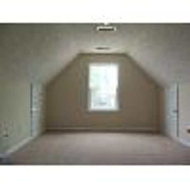 Building Photo - 3Bed/2Bath home in Ashewood