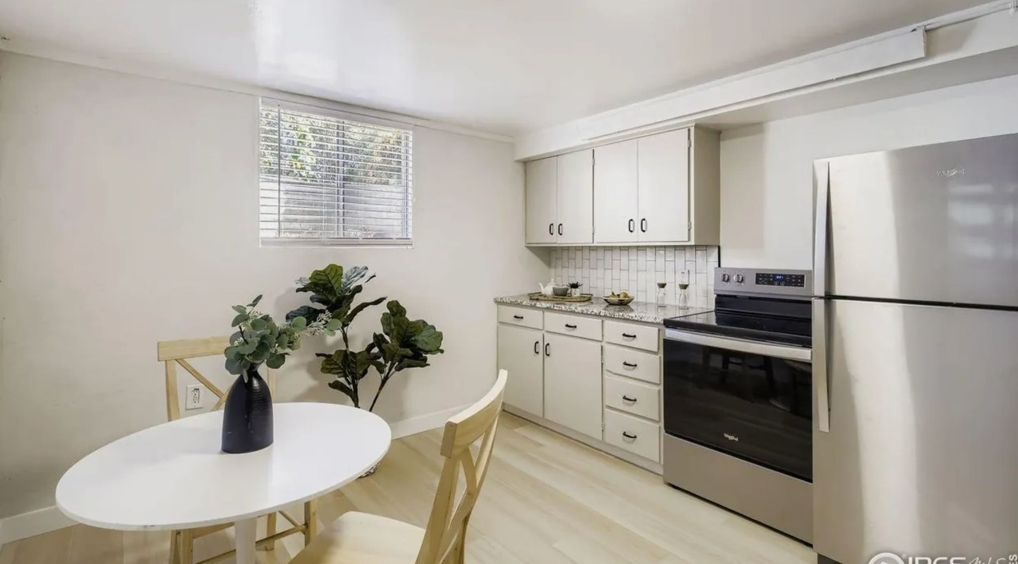 Building Photo - 604 Colorado St