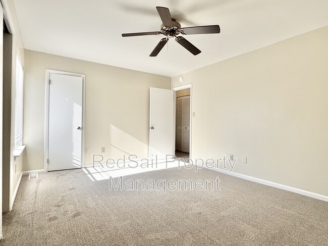 Building Photo - 1067 Willow Green Dr