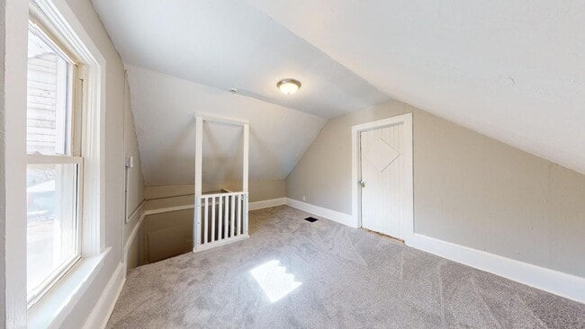 Building Photo - Clark / Fulton Area - Single Family Home - 2 Bedroom Apartment