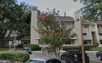 Building Photo - 13123 Wonderland Way