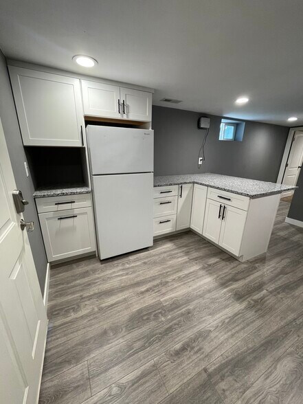Building Photo - 315 S 300 E