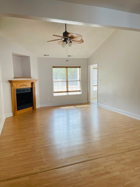 Building Photo - 209 Sea Bisquit Dr