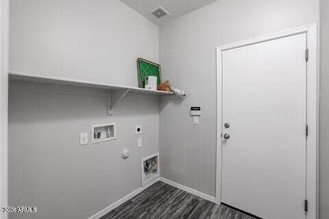 Building Photo - 18009 W Sunnyslope Ln