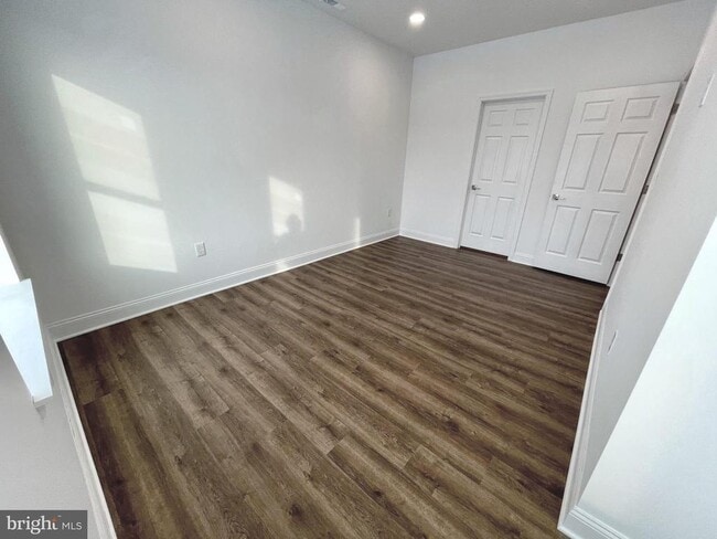 Building Photo - 26 S State St