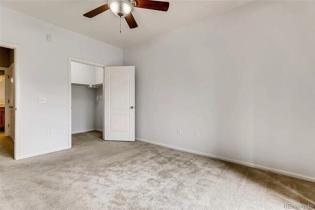 Building Photo - 7130 Simms St