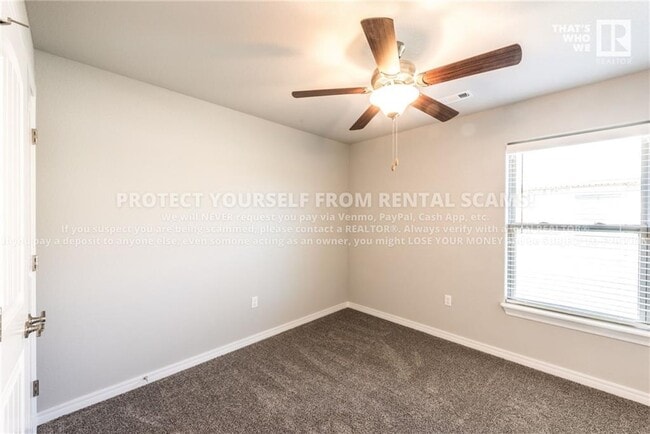 Building Photo - 124 N Benchmark Ln