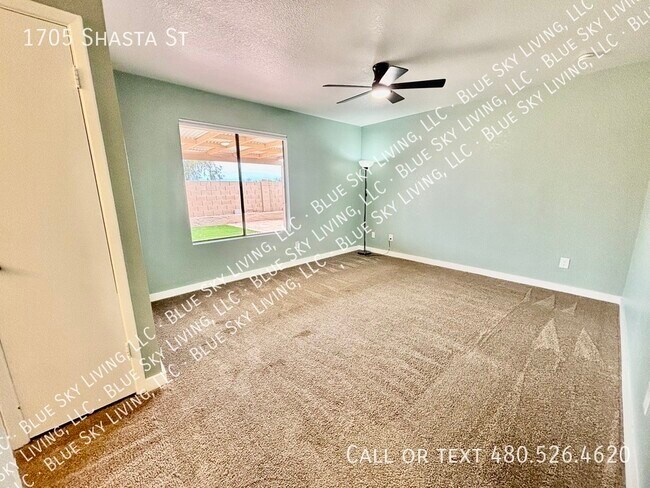 Building Photo - 1705 Shasta St