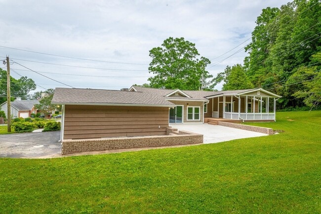 Building Photo - 2134 Morris Hill Rd